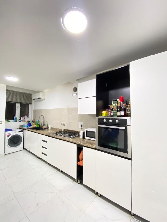 Banana Island Shared Apartment Lagos Exterior photo